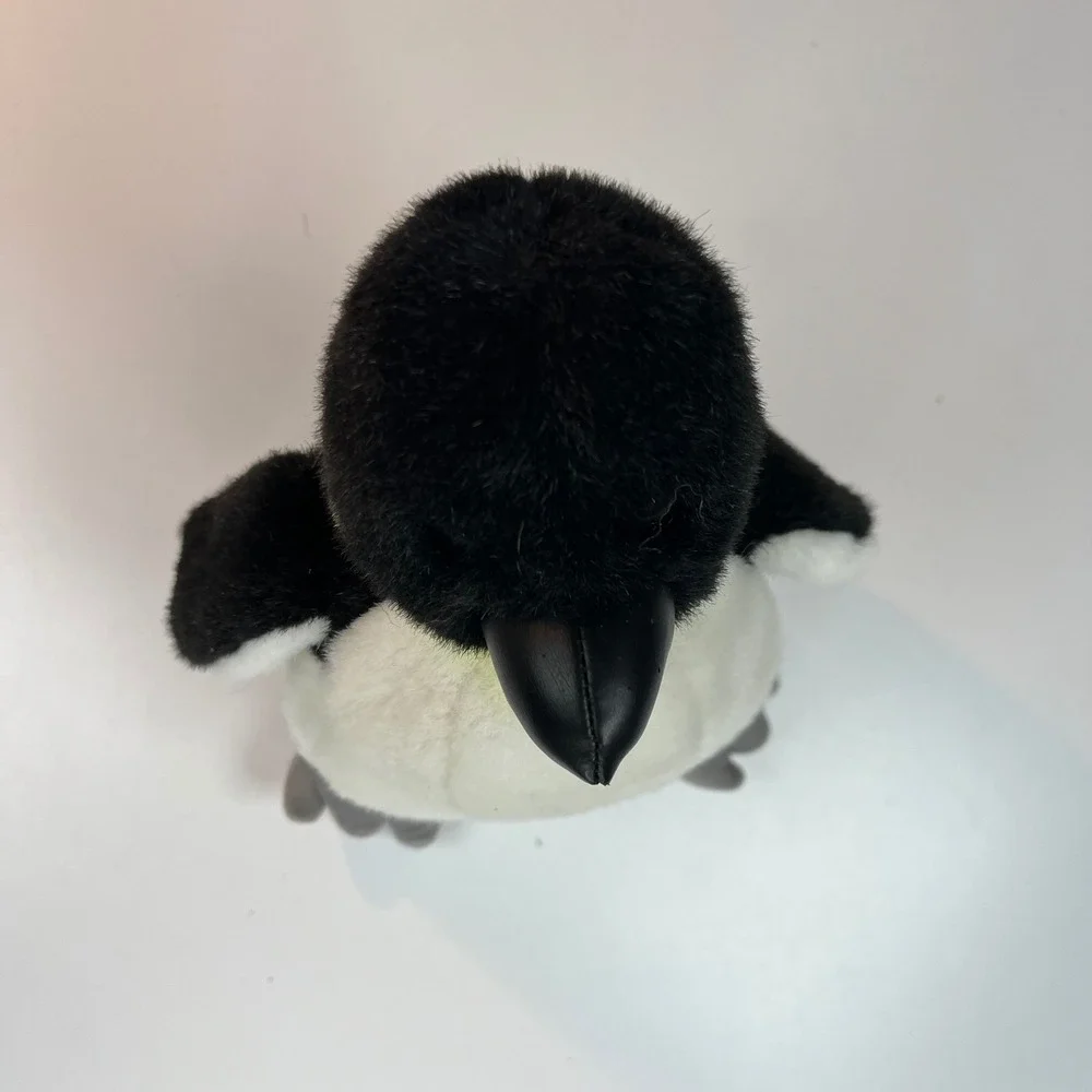 SeaWorld Emperor Penguin Plush Stuffed Animal Black White Yellow 9 Inch Souvenir